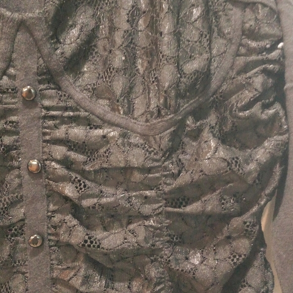 Black lace front sweater - Picture 4 of 6